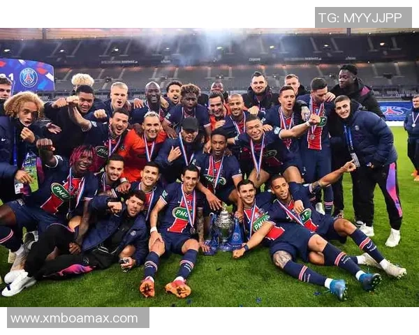 欧冠激战：巴黎圣日耳曼小胜利物浦全场数据解析与精彩瞬间回顾