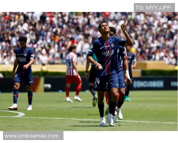 英超精彩对决巴黎圣日耳曼3-0战胜国米引发转会传闻热潮