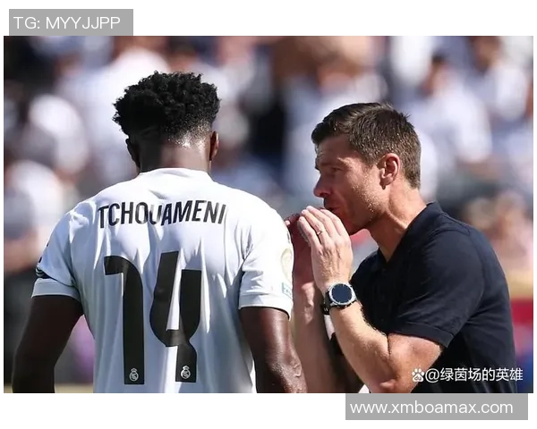 皇马逆转巴黎圣日耳曼引发争议判罚全场沸腾的世界杯之夜