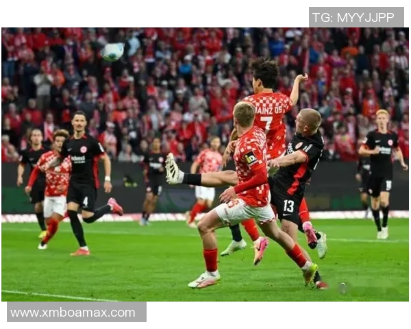 德甲精彩对决AC米兰大胜切尔西红牌事件引发全场热议与十大进球回顾